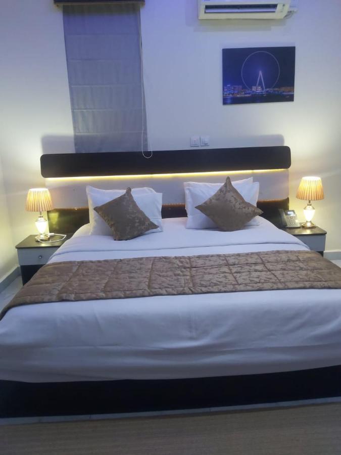 Apartment 79 Hotel & Suite อีเคจา ภายนอก รูปภาพ