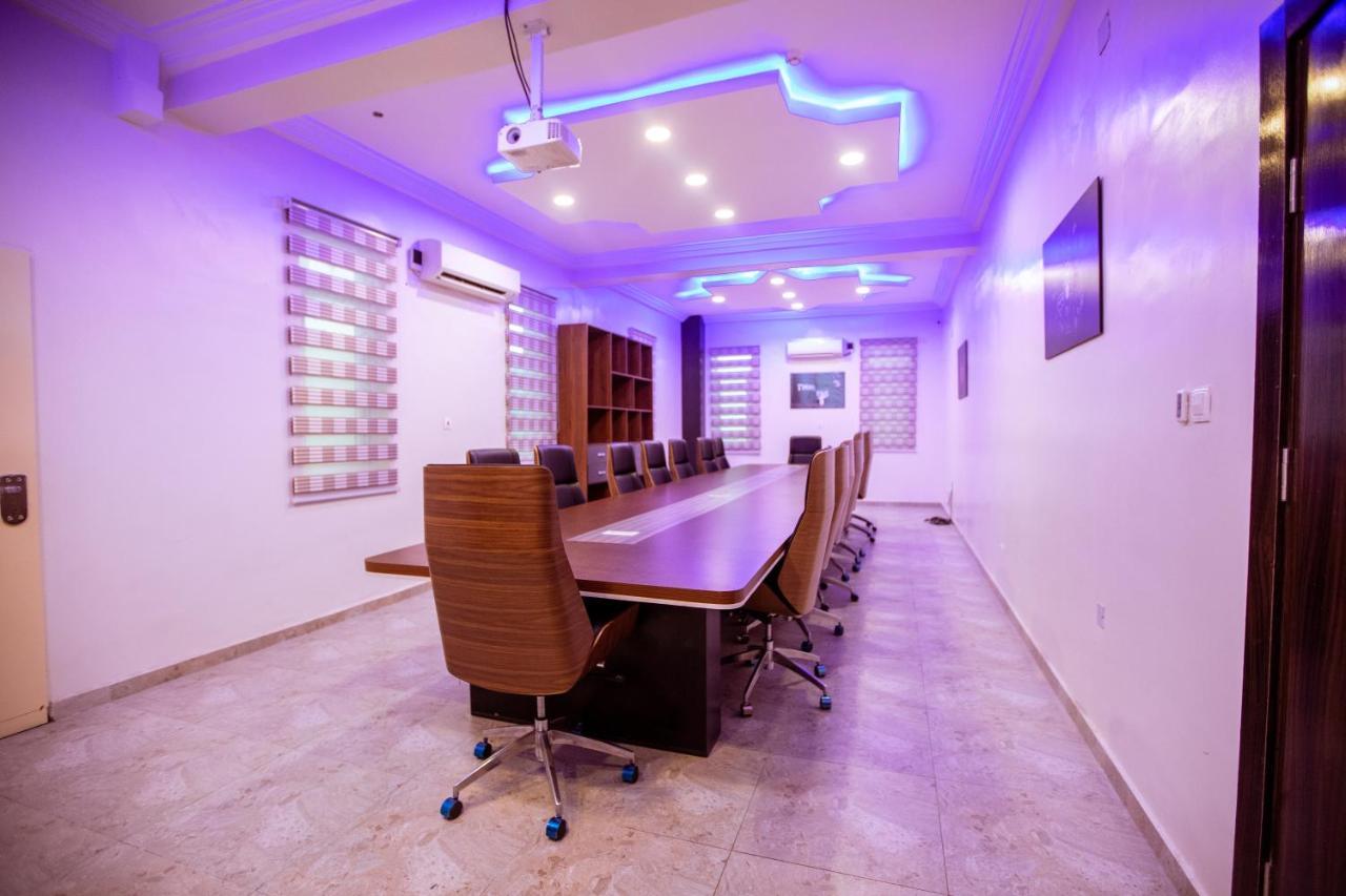 Apartment 79 Hotel & Suite อีเคจา ภายนอก รูปภาพ