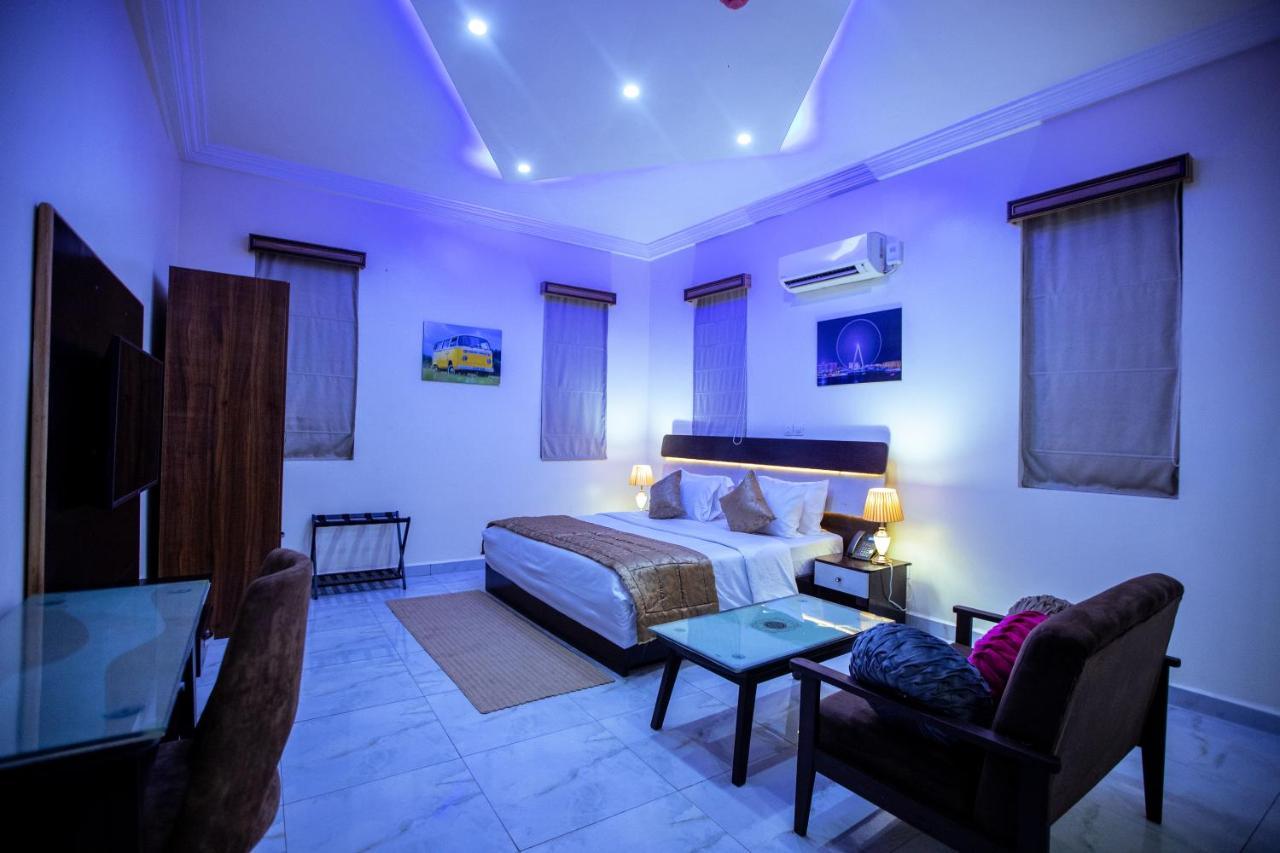 Apartment 79 Hotel & Suite อีเคจา ภายนอก รูปภาพ