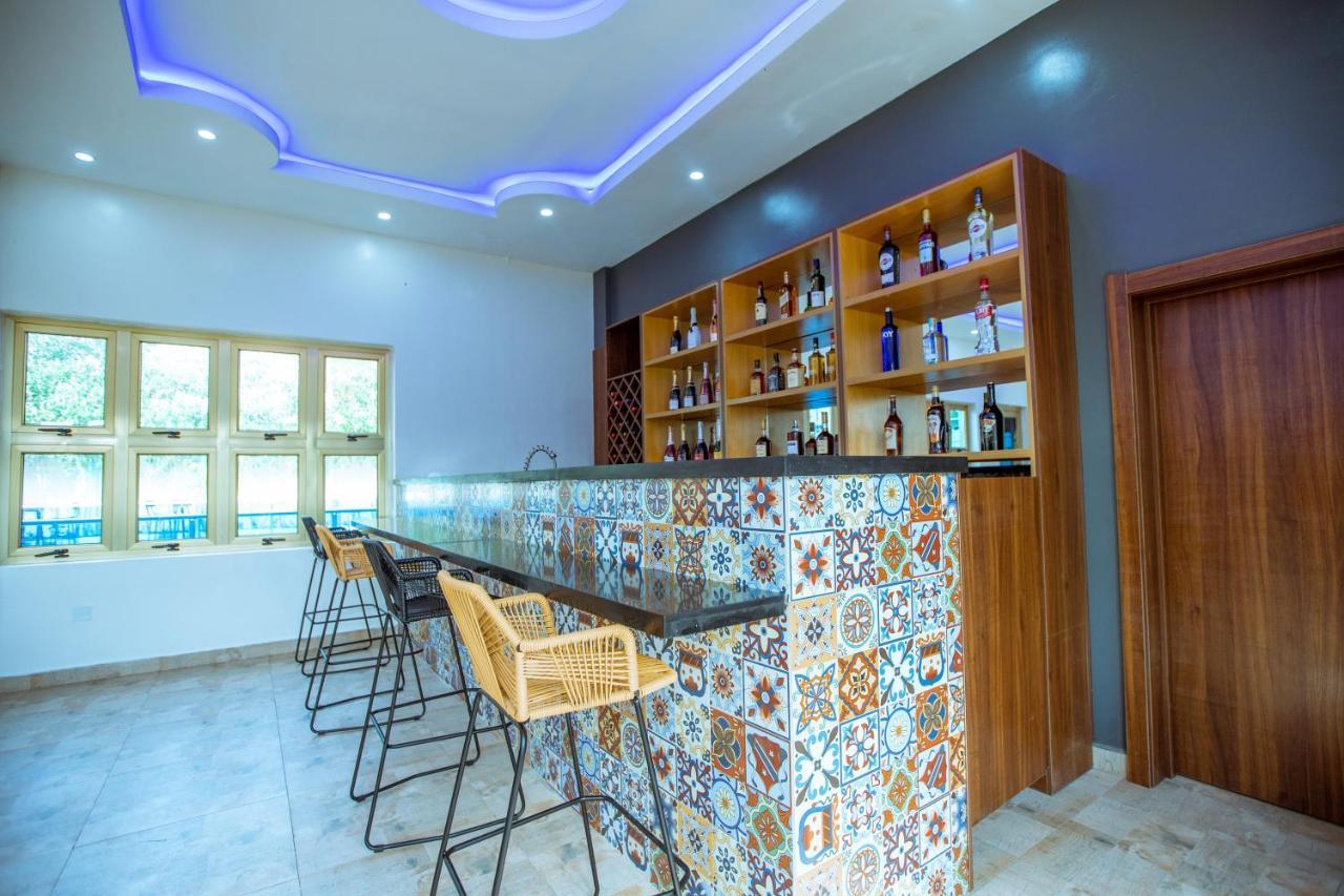 Apartment 79 Hotel & Suite อีเคจา ภายนอก รูปภาพ