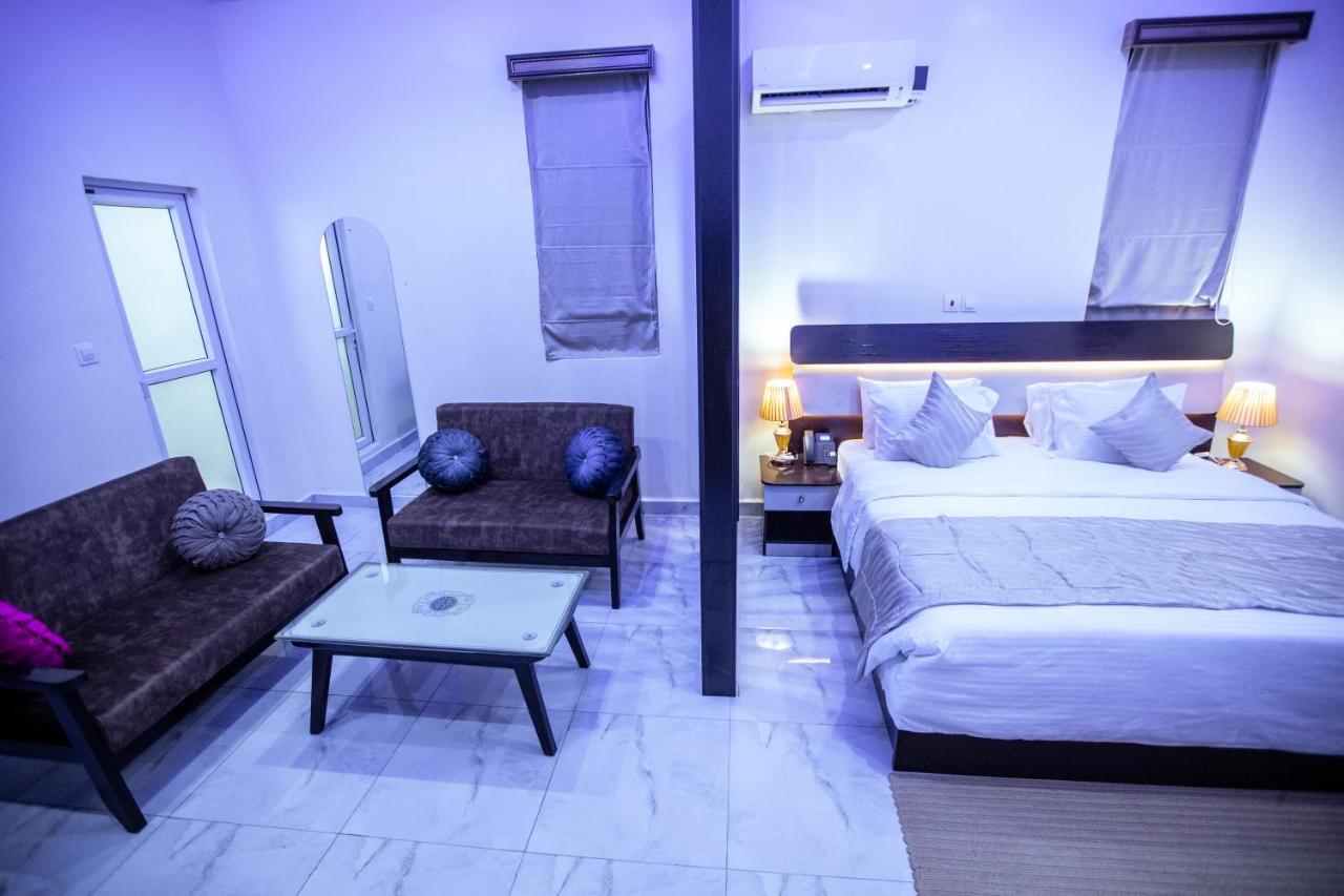 Apartment 79 Hotel & Suite อีเคจา ภายนอก รูปภาพ