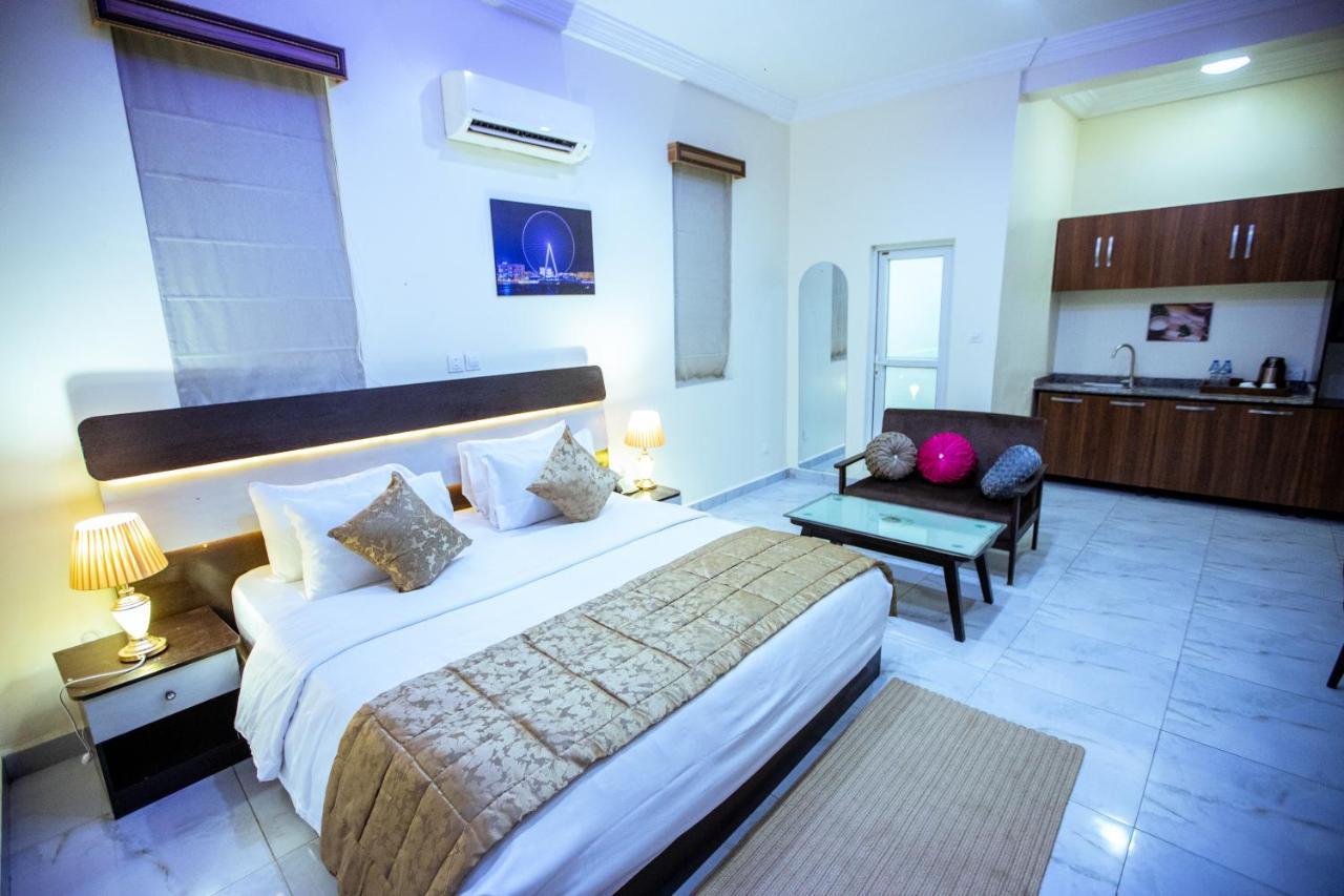 Apartment 79 Hotel & Suite อีเคจา ภายนอก รูปภาพ