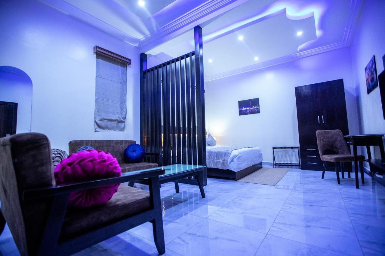 Apartment 79 Hotel & Suite อีเคจา ภายนอก รูปภาพ