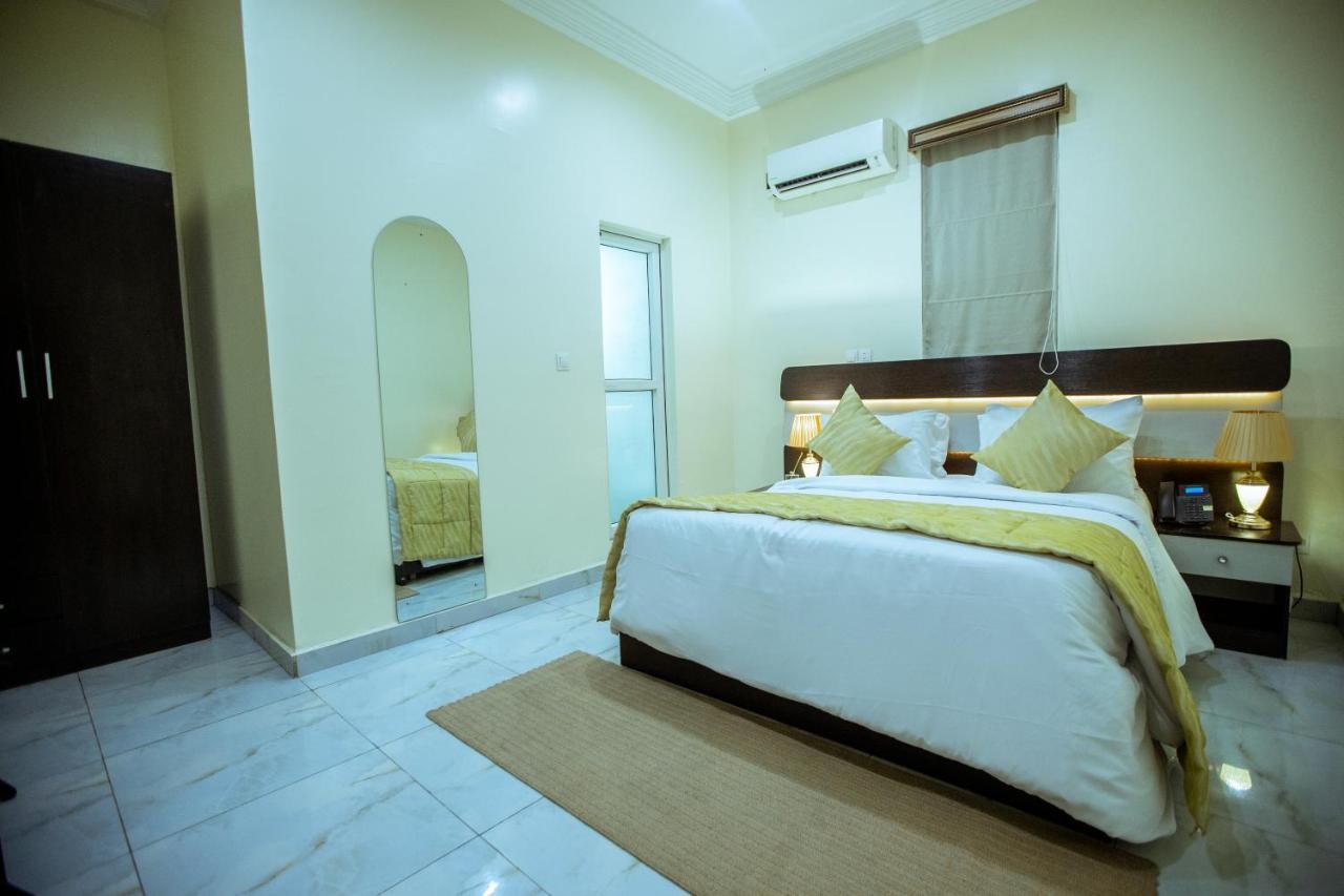 Apartment 79 Hotel & Suite อีเคจา ภายนอก รูปภาพ