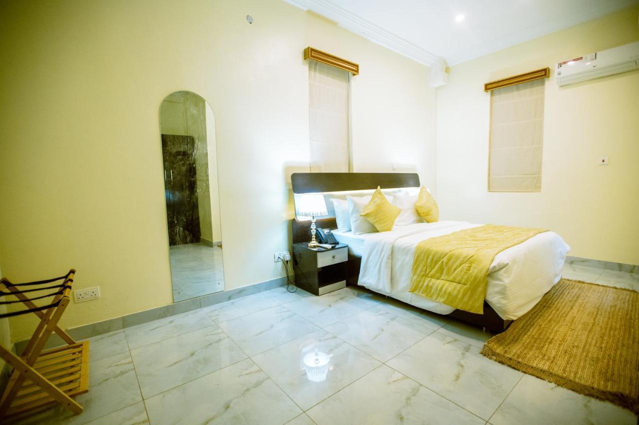 Apartment 79 Hotel & Suite อีเคจา ภายนอก รูปภาพ