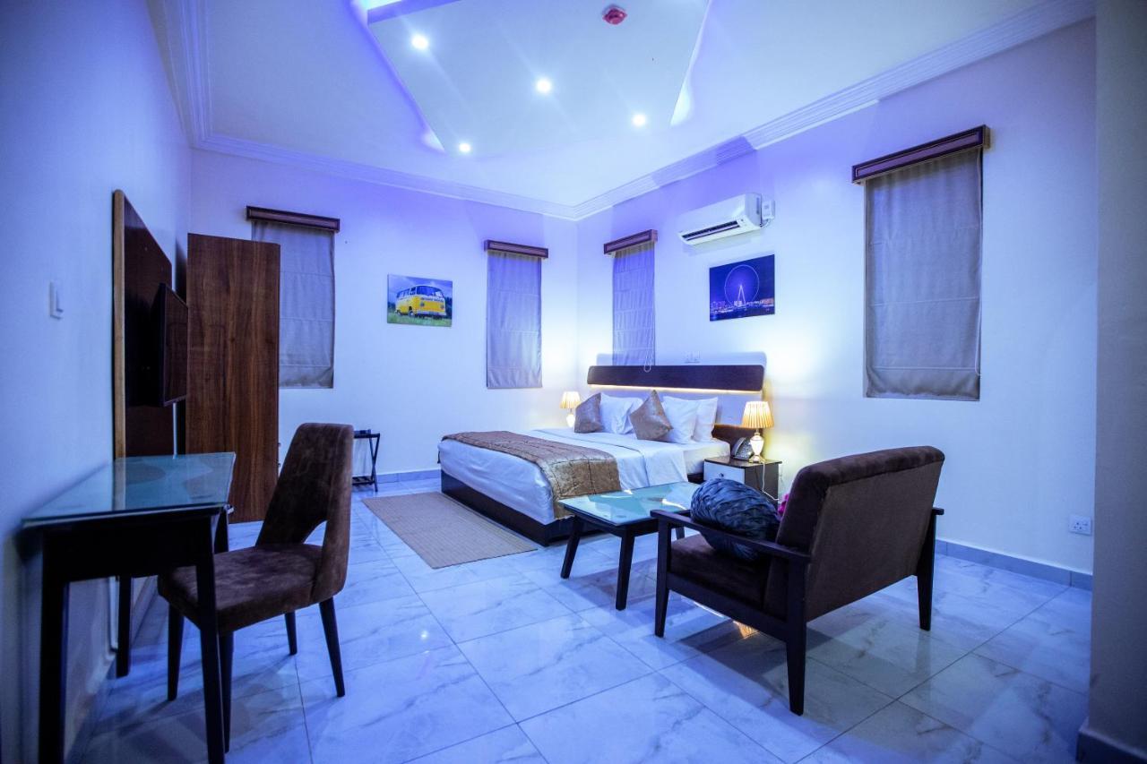Apartment 79 Hotel & Suite อีเคจา ภายนอก รูปภาพ