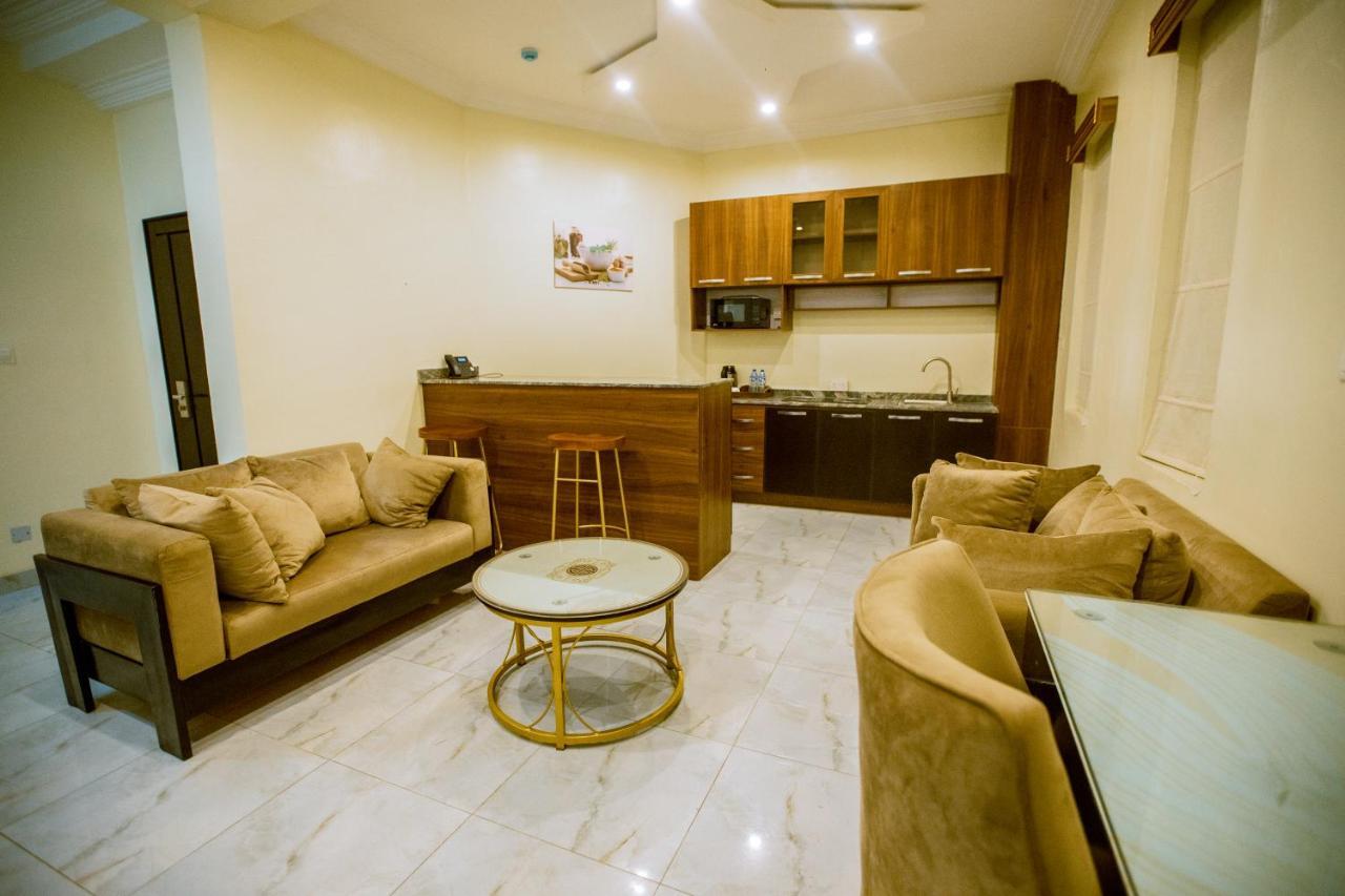 Apartment 79 Hotel & Suite อีเคจา ภายนอก รูปภาพ