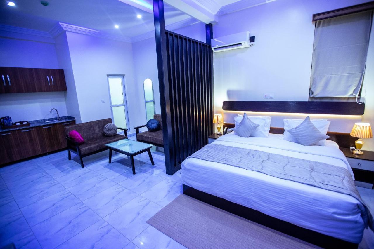 Apartment 79 Hotel & Suite อีเคจา ภายนอก รูปภาพ
