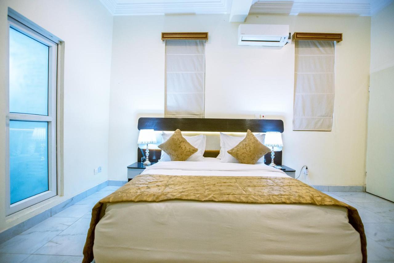 Apartment 79 Hotel & Suite อีเคจา ภายนอก รูปภาพ