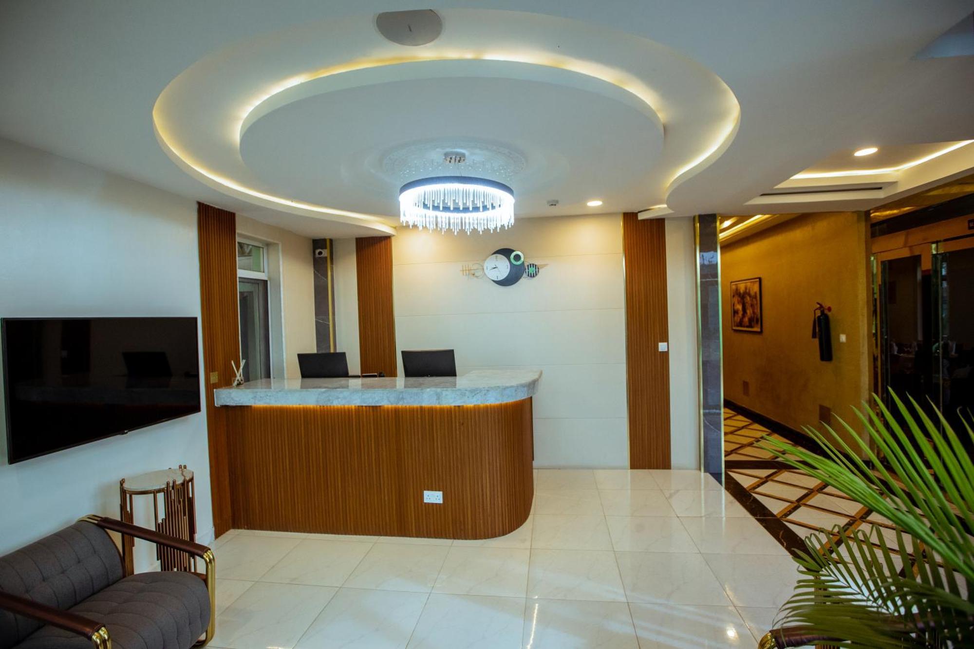 Apartment 79 Hotel & Suite อีเคจา ภายนอก รูปภาพ